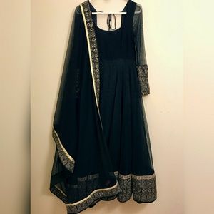 ANARKALI SALWAR KAMEEZ WITH BEAUTIFUL BORDERS